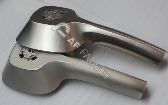 RTAF-RB02-หุ่นยนต์เครื่องแปรงอัตโนมัติ เครื่องแปรงอาบน้ํามือ ABS